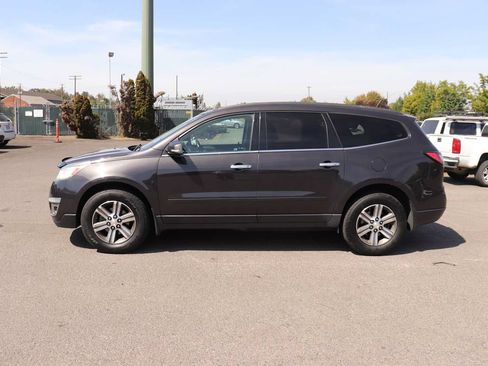 Used 2017 Chevrolet Traverse LT AWD/4WD image 8