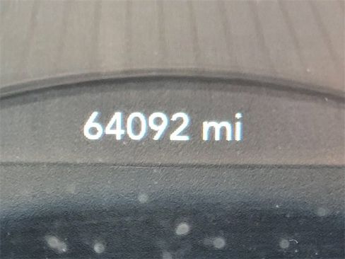 Used 2017 Dodge Challenger GT w/ GT Interior Package image 19