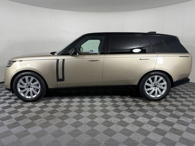 New 2026 Land Rover Range Rover Long Wheelbase SE AWD/4WD image 3