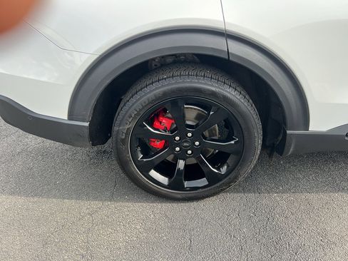 Used 2020 Ford Explorer ST w/ ST Street Pack image 10