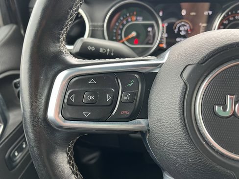 Used 2021 Jeep Wrangler Unlimited Sahara image 15