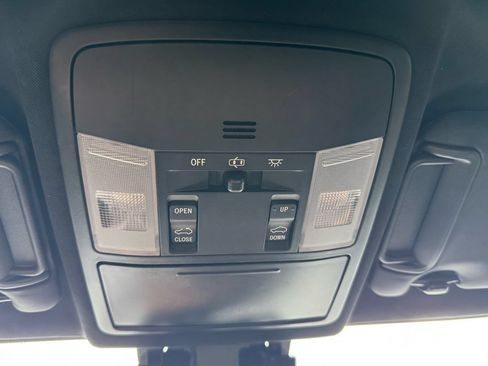 Used 2016 Toyota RAV4 SE w/ Advanced Technology Package AWD/4WD image 18