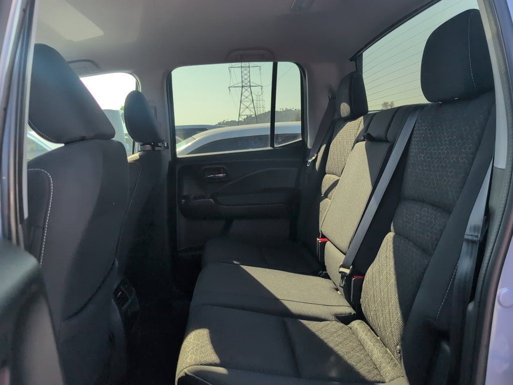 Used 2023 Honda Ridgeline Sport image 11