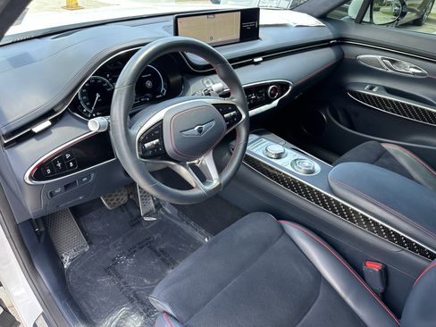 Used 2022 Genesis GV70 3.5T Sport w/ Sport Prestige Package AWD/4WD image 18