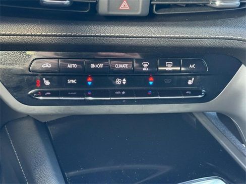 Used 2023 Buick Envision Preferred image 21