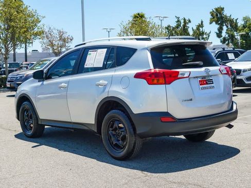 Used 2014 Toyota RAV4 LE FWD image 6