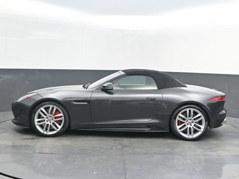 Used 2017 Jaguar F-TYPE R image 4