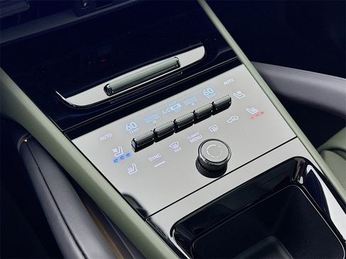 New 2026 Porsche Cayenne Coupe image 22