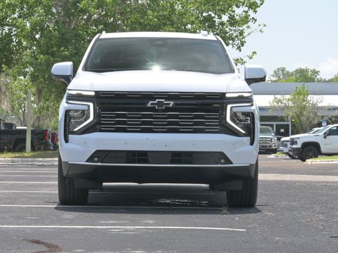 Used 2026 Chevrolet Suburban High Country AWD/4WD image 37