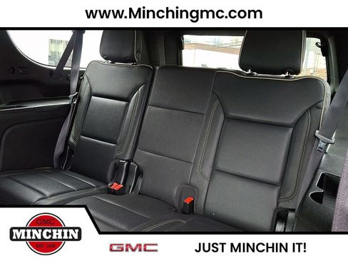 Certified 2023 Chevrolet Suburban Premier AWD/4WD image 9