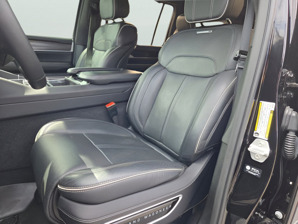 Used 2024 Jeep Grand Wagoneer Series II Obsidian w/ Quick Order Packagew 28T AWD/4WD image 33