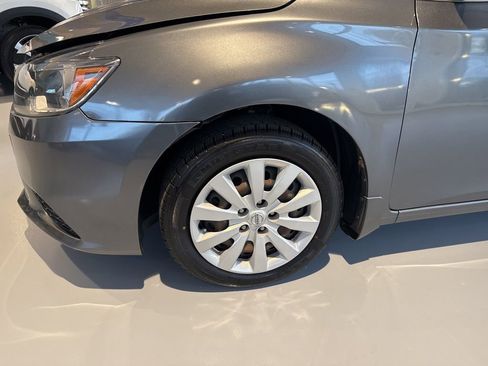 Used 2018 Nissan Sentra S image 5