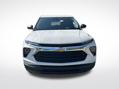 Used 2024 Chevrolet TrailBlazer LS w/ LS Convenience Package AWD/4WD image 9