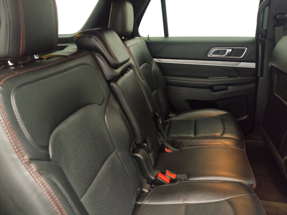Used 2017 Ford Explorer Sport w/ Equipment Group 401A AWD/4WD image 19