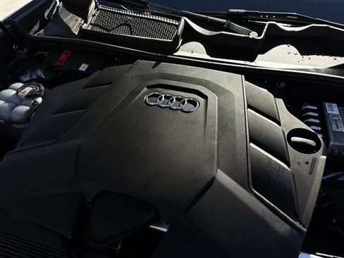 Used 2019 Audi Q8 Premium Plus image 43