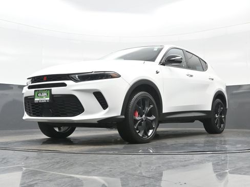 Used 2024 Dodge Hornet GT image 11