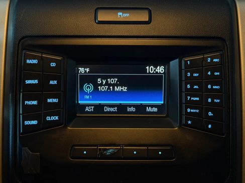 Used 2014 Ford F150 XLT w/ Equipment Group 301A Mid RWD image 32