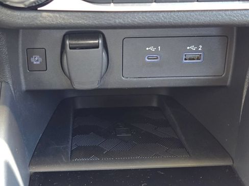 Used 2025 Nissan Versa SR w/ Trunk Package FWD image 23