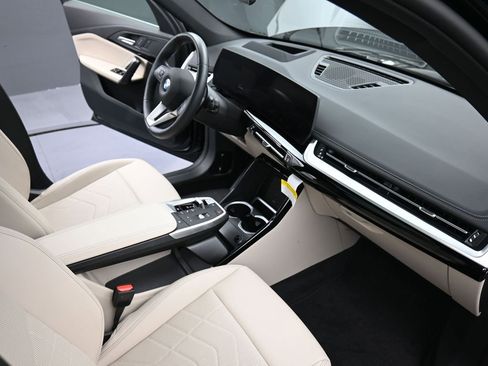 New 2025 BMW X1 xDrive28i w/ Technology Package AWD/4WD image 20