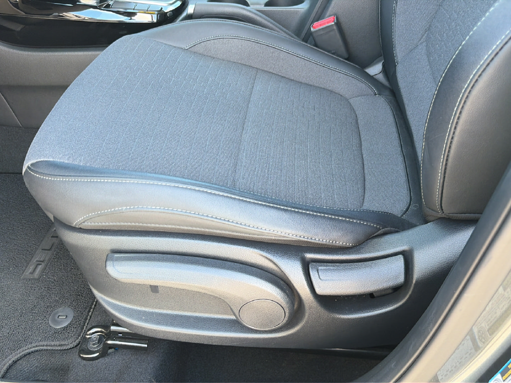 Used 2023 Kia Seltos S w/ Navigation Package FWD image 17