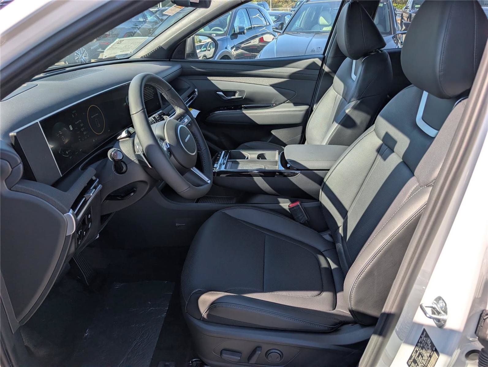New 2026 Hyundai Tucson Limited w/ Tow & Go Package AWD/4WD image 15