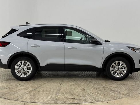 New 2026 Ford Escape Active image 8