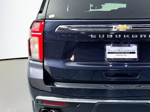 Used 2023 Chevrolet Suburban Premier image 15