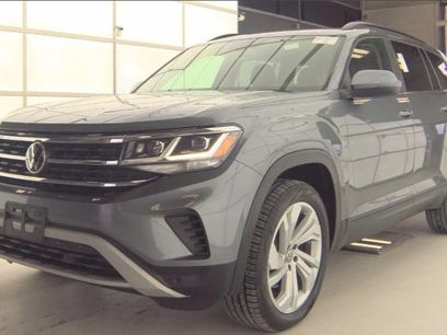 Used 2022 Volkswagen Atlas SE w/ Panoramic Sunroof Package