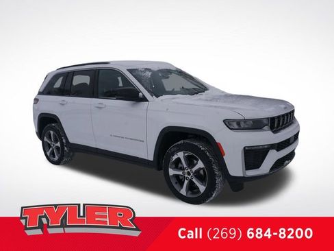 New 2026 Jeep Grand Cherokee Limited AWD/4WD image 1
