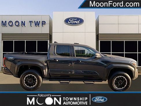 Used 2024 Toyota Tacoma TRD Off-Road w/ TRD Off Road Premium Package AWD/4WD image 1