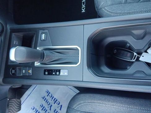 New 2026 Nissan Kicks SV w/ SV Premium Package image 23