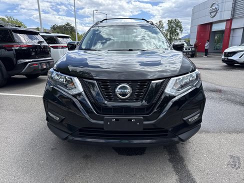 Used 2018 Nissan Rogue SV w/ Premium Package AWD/4WD image 2