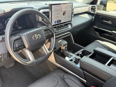 Used 2024 Toyota Tundra Limited w/ Power Package AWD/4WD image 11
