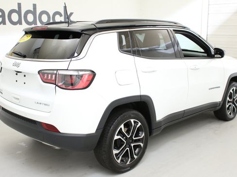 Used 2023 Jeep Compass Limited w/ Sun and Sound Group AWD/4WD image 8