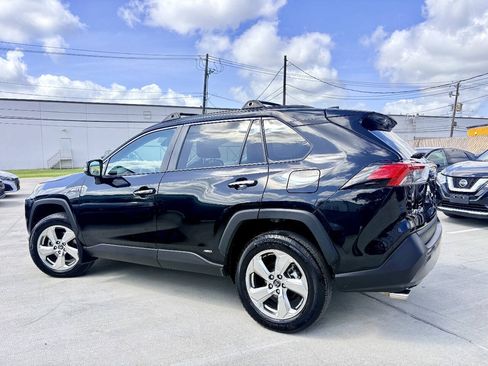 Used 2021 Toyota RAV4 Limited AWD/4WD image 5