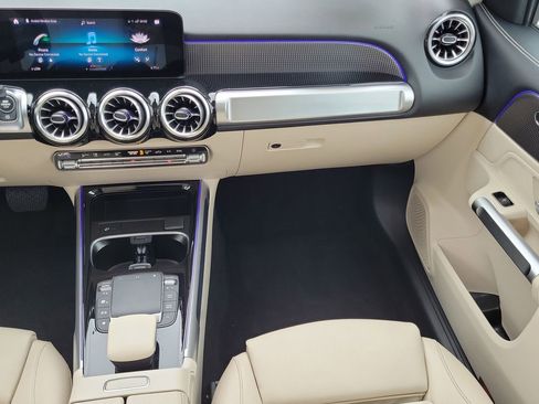 Certified 2022 Mercedes-Benz GLB 250 image 14
