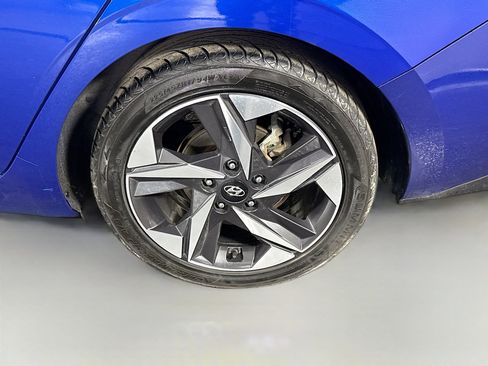 Used 2021 Hyundai Elantra SEL w/ Convenience + Premium Package image 37
