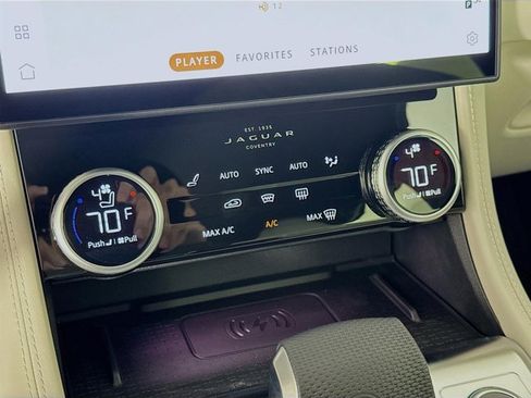 New 2026 Jaguar F-PACE SVR image 18