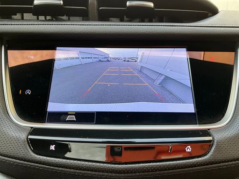 Certified 2022 Cadillac XT5 Premium Luxury w/ LPO, Floor Liner Package image 25