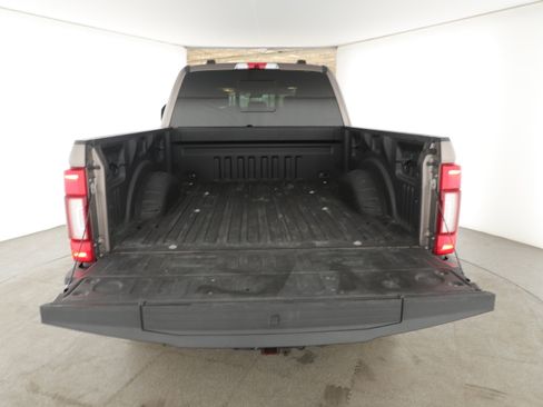 Used 2022 Ford F250 King Ranch w/ Chrome Package image 5