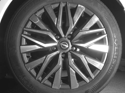 Used 2025 Nissan Altima 2.5 SV image 14