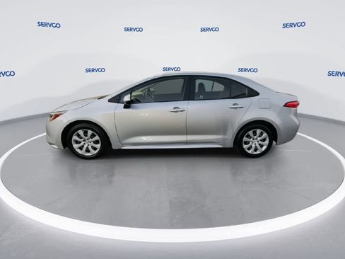 Used 2022 Toyota Corolla LE image 6