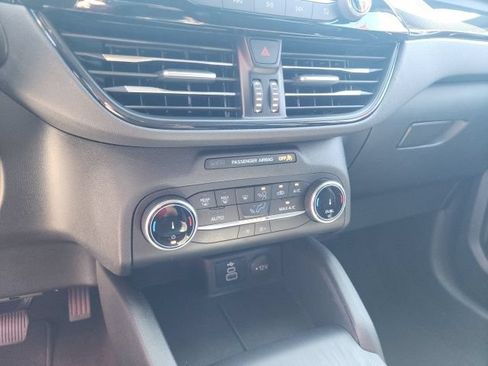 Used 2025 Ford Escape ST-Line AWD/4WD image 28