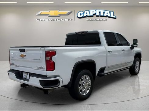 Used 2024 Chevrolet Silverado 2500 High Country w/ High Country Premium Package AWD/4WD image 5