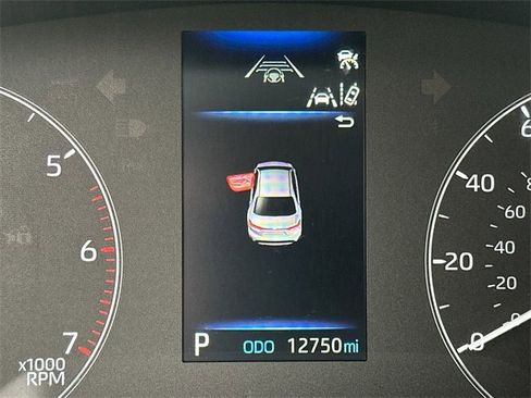 Certified 2025 Toyota Corolla LE image 29