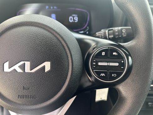 Used 2024 Kia Soul LX w/ Option Group 015 FWD image 12
