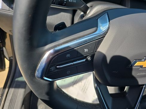 Used 2025 Chevrolet Equinox LT FWD image 23
