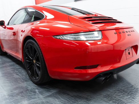 Used 2015 Porsche 911 Carrera image 11