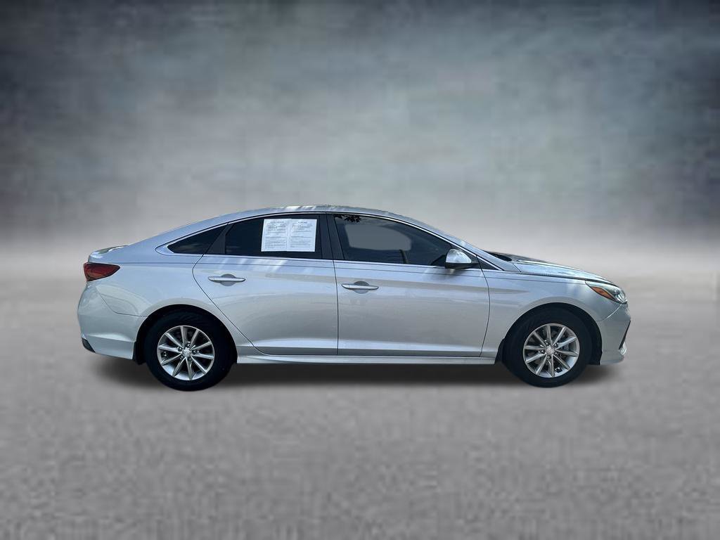 Used 2018 Hyundai Sonata SE FWD image 8