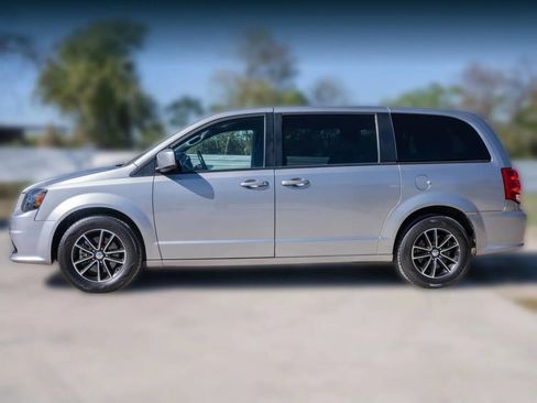 Used 2019 Dodge Grand Caravan GT image 8